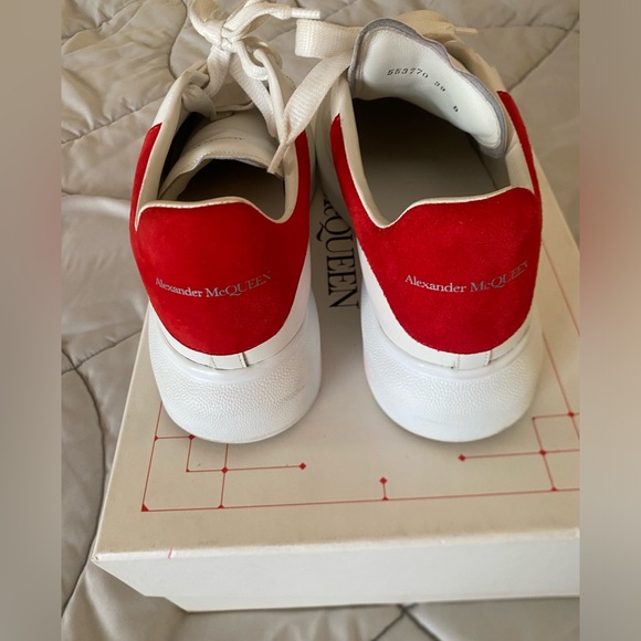 Alexander McQueen Sneakers - Picture 2 of 6